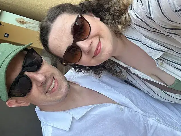 The Brits trying to escape besieged Dubai: Holidaymakers tell of widespread panic engulfing UAE airports - with their only option to make eight hour journey to Oman - 2