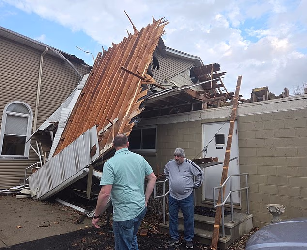 Death toll climbs as multi-vortex tornadoes rip through America's heartland with almost 70 million people under severe weather warning - 1