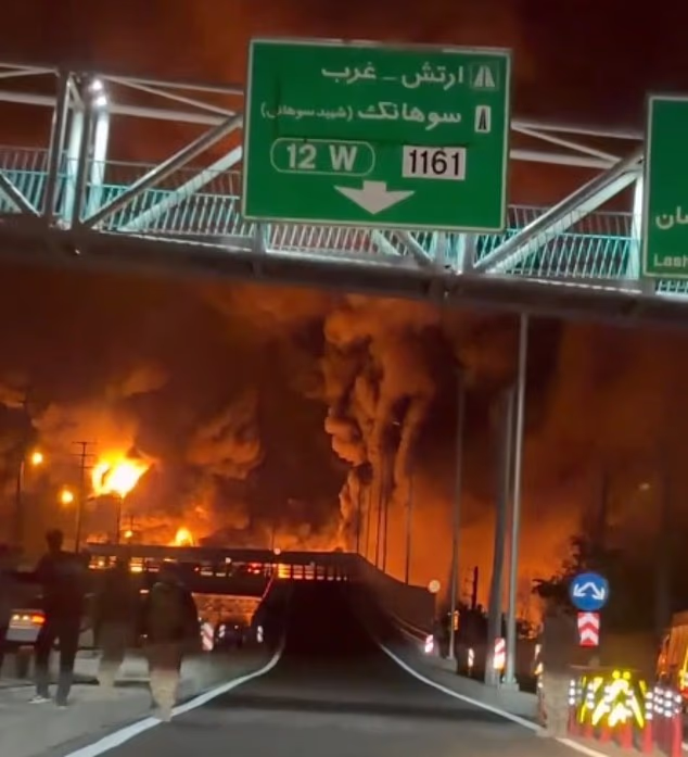 Trump weighs daring mission to snatch Iran's nuclear stockpiles amid fears of the unthinkable if uranium falls into wrong hands - 1