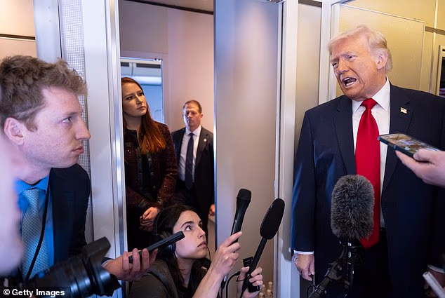 Bill Maher embarrasses California senator as he stumbles over answer about Trump's attacks on Iran - 2