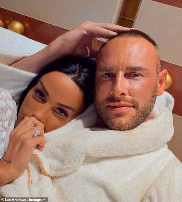 Katie Price's husband Lee Andrews makes yet more ludicrous claims as he muses over being a TRILLIONAIRE - amid fans' ongoing doubt about the AI-loving, 'Cambridge-educated doctor' - 3