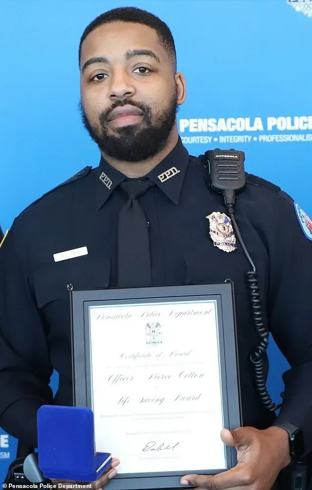 Mom-to-be finds out cop who got her pregnant has HIV after receiving text message... as he is charged with felony - 1