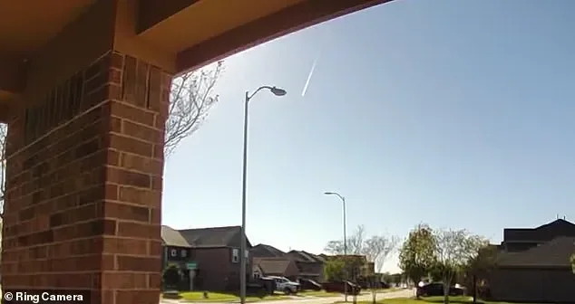 Suspected meteorite crashes into Houston woman's home amid citywide reports of 'boom'... - 2