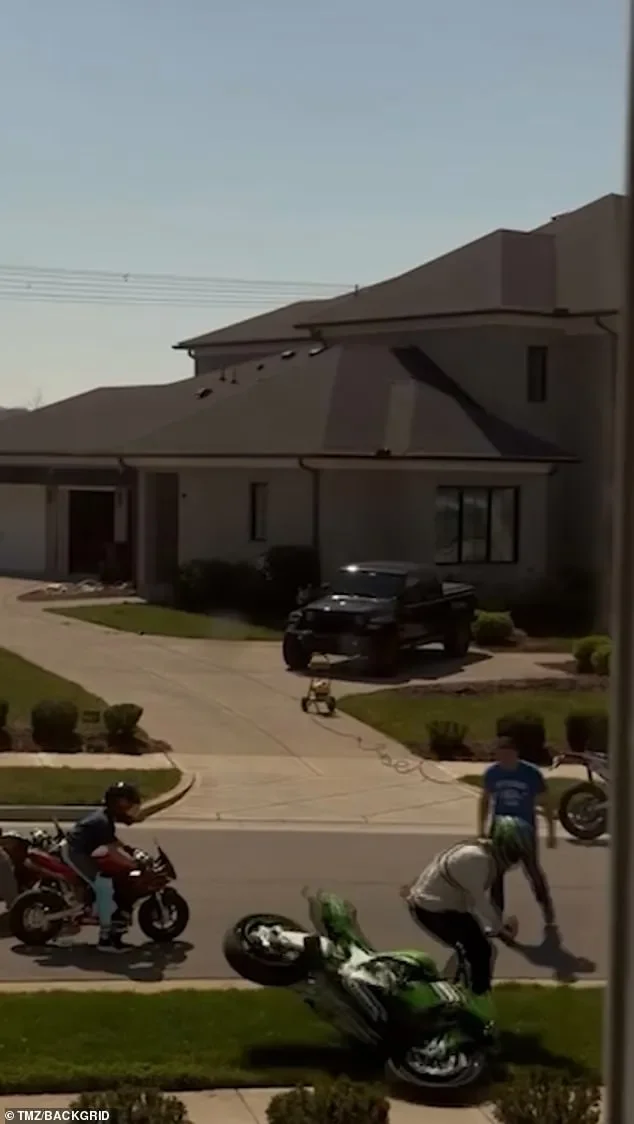 Who Is Reacher Star Alan Ritchson Allgedlt Caught Punching Neighbour on Video? Exploring His Past Trauma & Mental Health Battles - 4