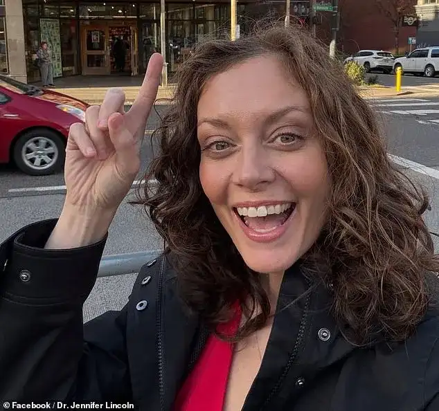 Woke female doctor's attempt to bait ICE at airport for social media clout backfires horribly - 3