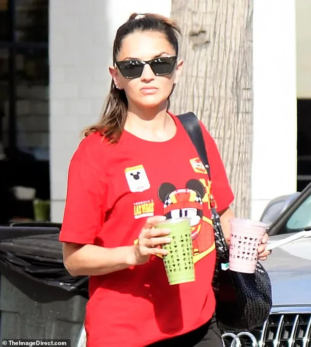 90s sweetheart Rachael Leigh Cook looks forever young at 46… after making romance with Superman star red carpet official - 2