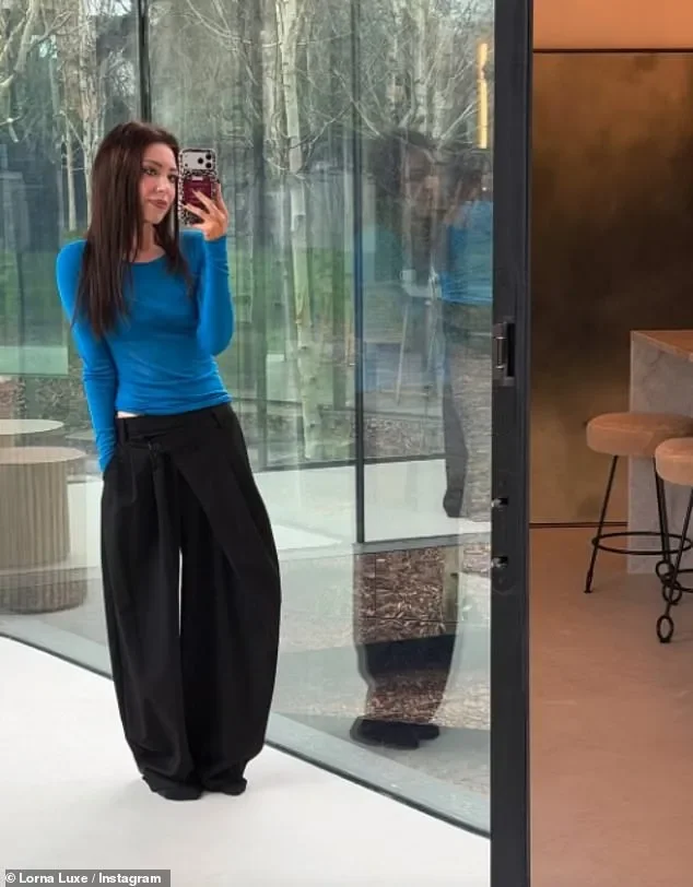Lorna Luxe reveals sweet nod to late husband John as she shares glimpse inside her lavish new 'temporary' home which she says he 'would love' - 3