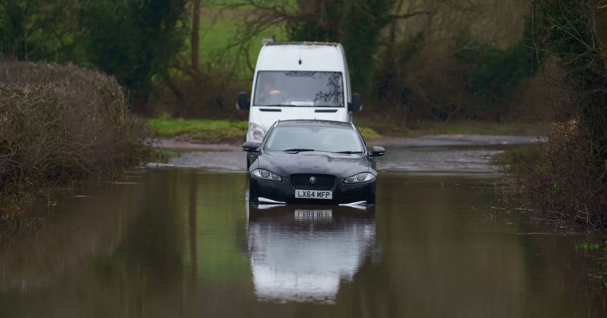 Snow and ice warnings issued for UK after relentless rain - 3