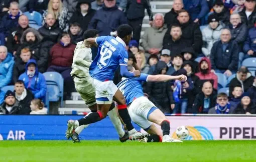 Rangers go top for first time in two years but labour to Dundee United win - 4