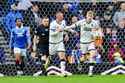 Rangers go top for first time in two years but labour to Dundee United win - 2