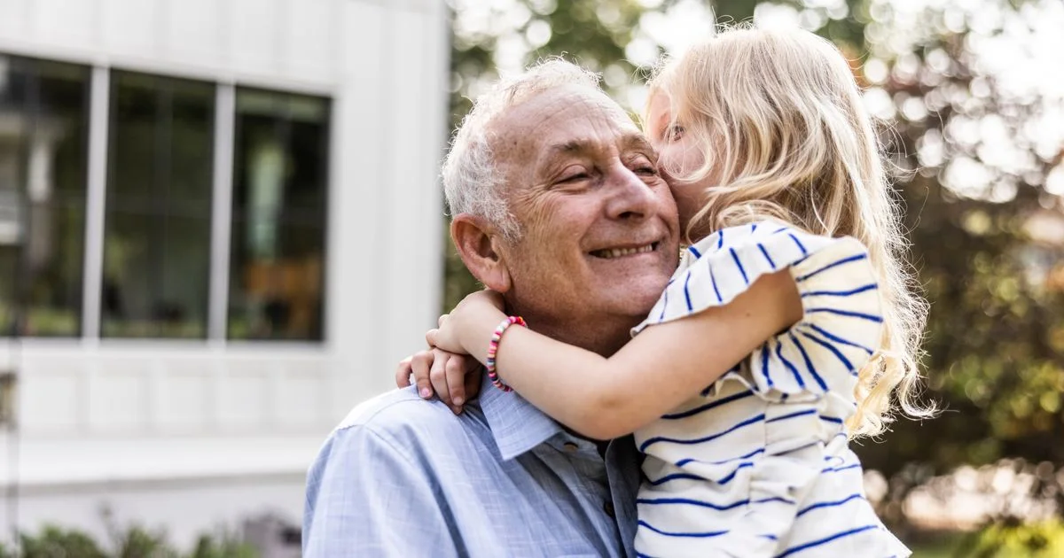 Neurologist shares five ways to protect your brain health - and reduce likelihood of developing dementia - 2