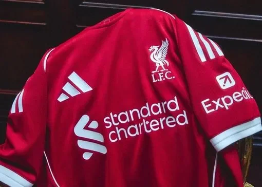 Arne Slot confirms Liverpool star ruled out for weeks after injury setback - 1