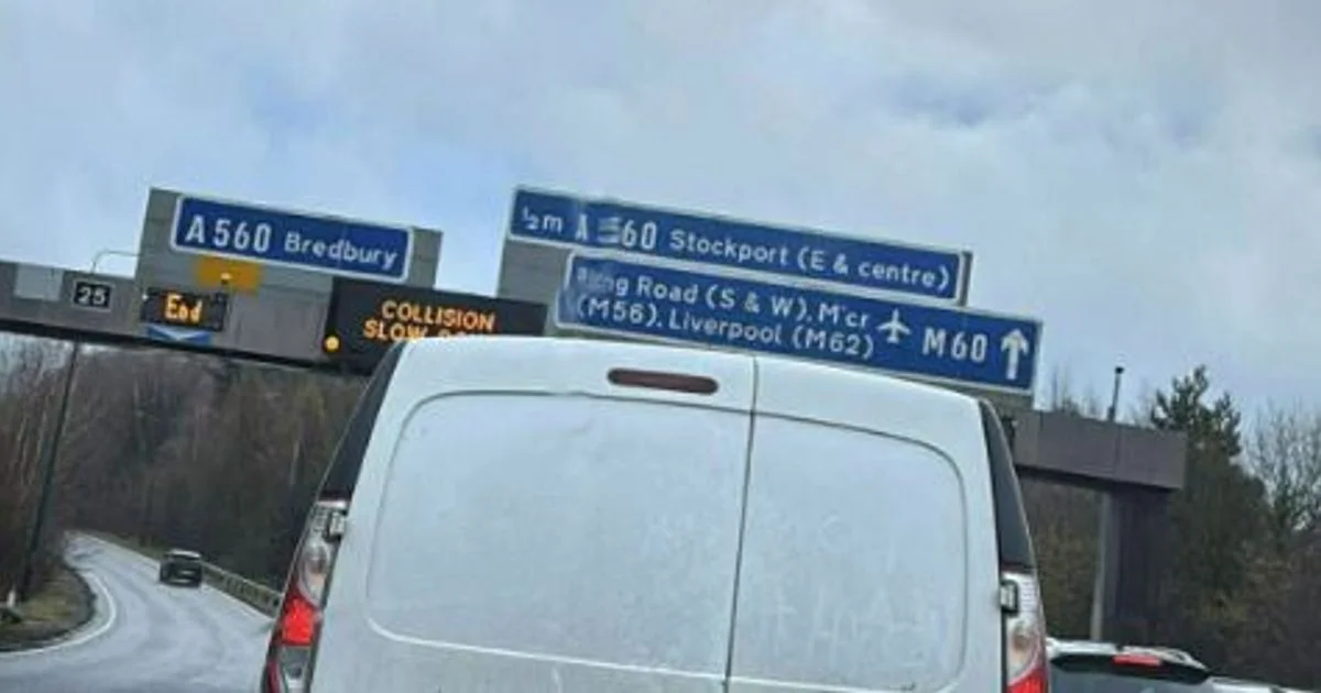 M60 traffic LIVE: 'Serious' two-car crash with severe delays on busy motorway - 1