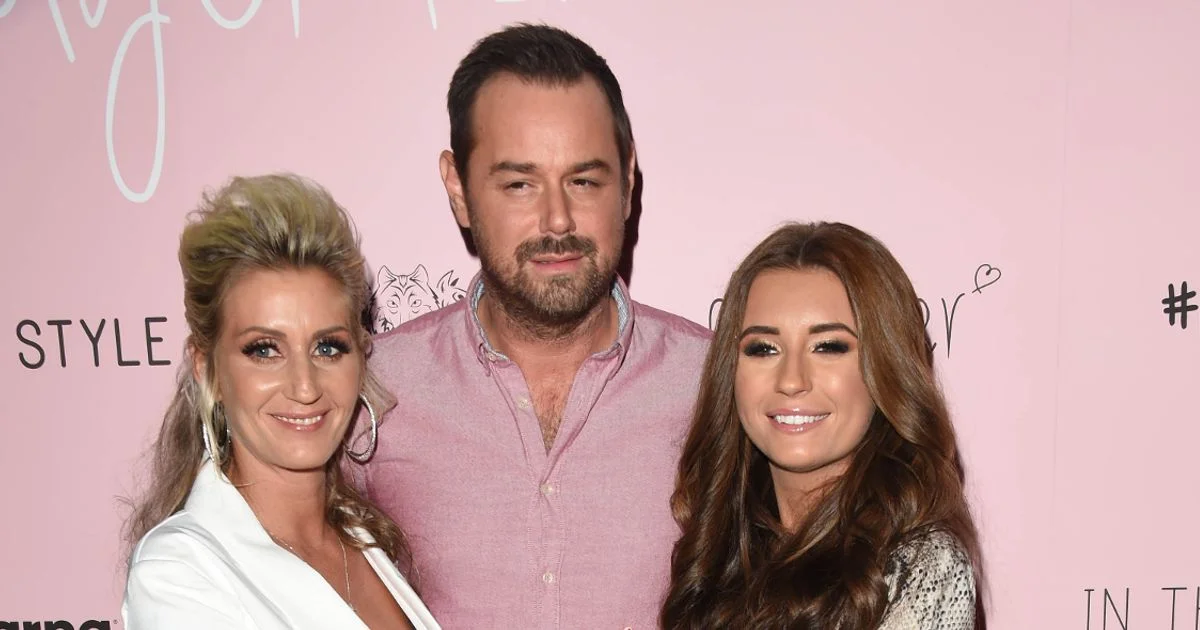 Dani Dyer horrifies fans as she reveals her mother Joanne gives her husband Jarod Bowen foot massages - 4