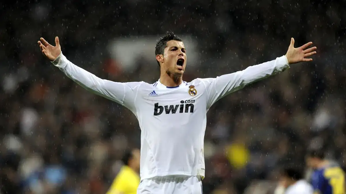 'We don't know whose baby we've had': When IVF goes horrifically wrong - from embryo 'mix-ups' to families left raising children who are not their own - 4