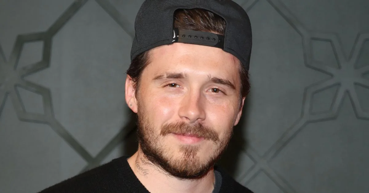 Brooklyn Beckham unfollows Gordon Ramsay hours after chef's plea to 'remember where you came from' - 2