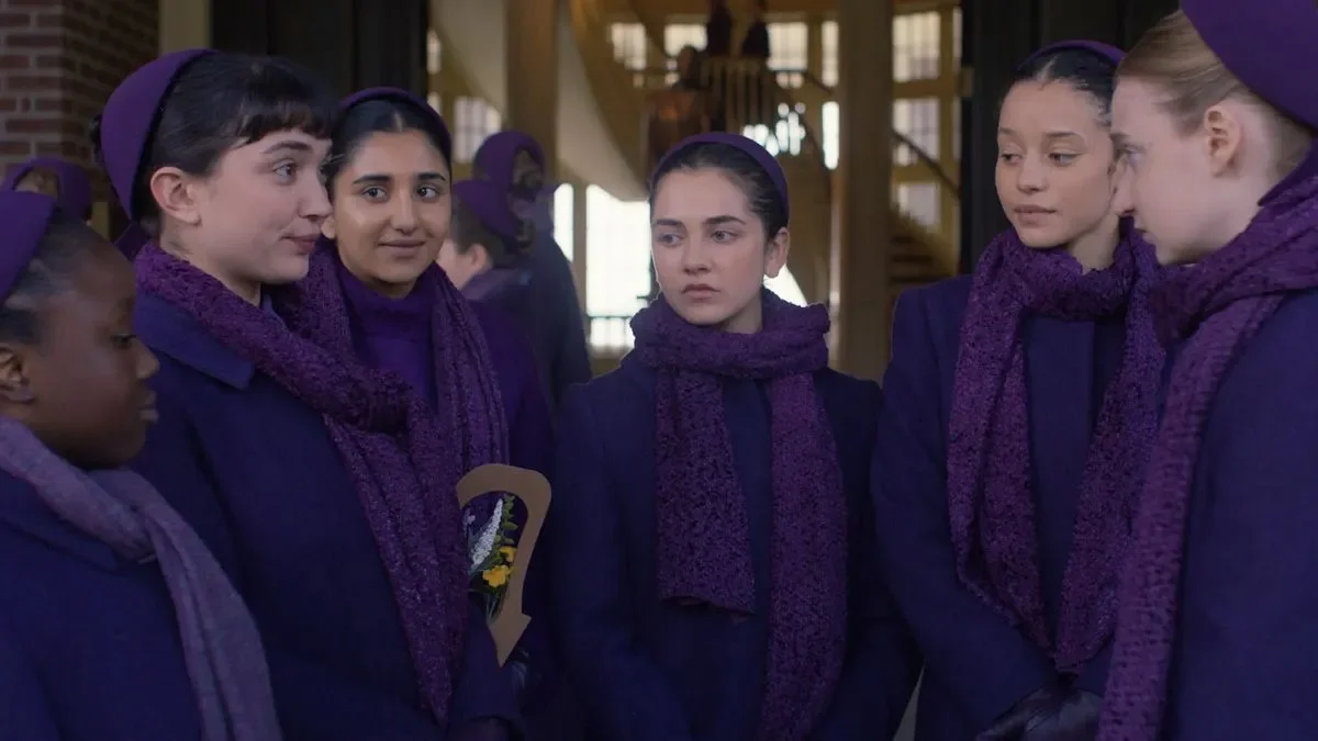 Do you have to watch The Handmaid's Tale before The Testaments? - 4