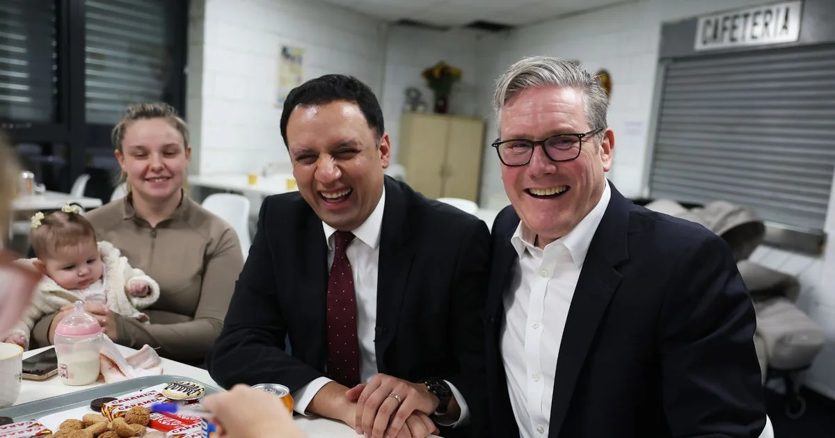 Cabinet ministers rally behind Starmer after Scottish Labour leader Anas Sarwar calls for him to resign – UK politics live - 1