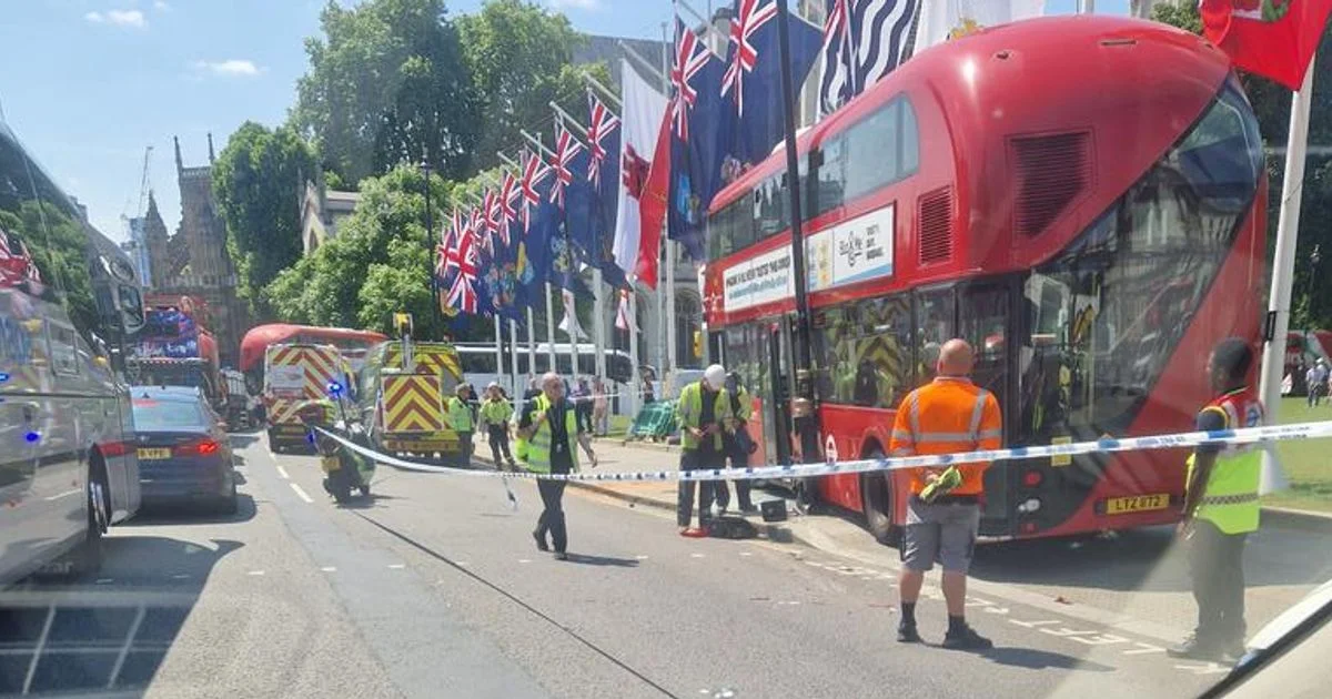 London bus crash LIVE: Double decker smashes into Southwark Playhouse - 2