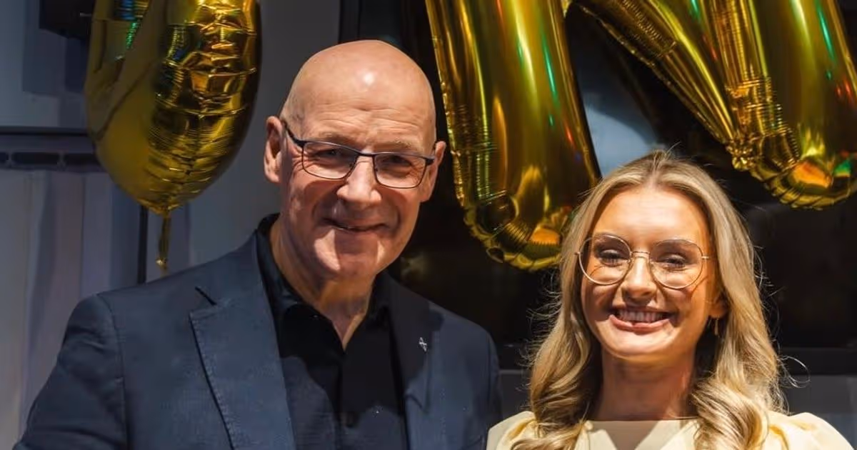 SNP candidate in 'gravy bus' row may have to hand back £19,000 benefits - 1