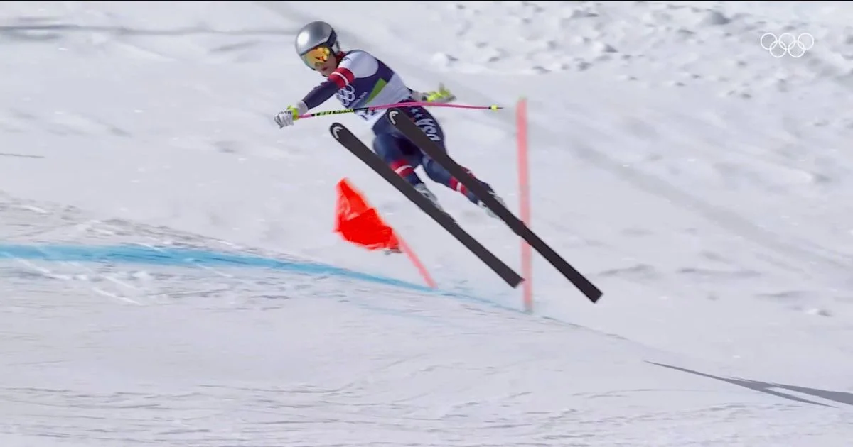 Lindsey Vonn health latest: Broken leg, hospital 'can't treat needs', chilling three words - 1