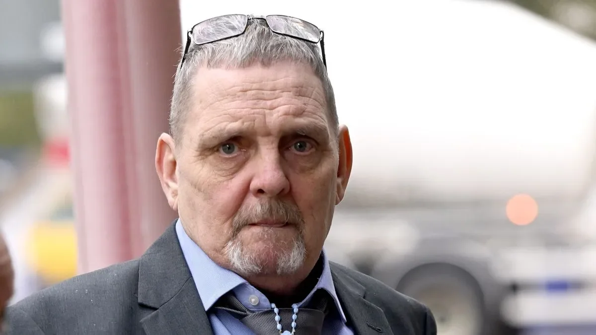 Driver was paid just £15 to transport crime gang who shot dead innocent mother-of-four on her doorstep - 4