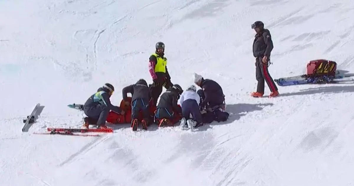 Winter Olympics LIVE: Horror fall in halted event as commentator resigns after backlash - 3