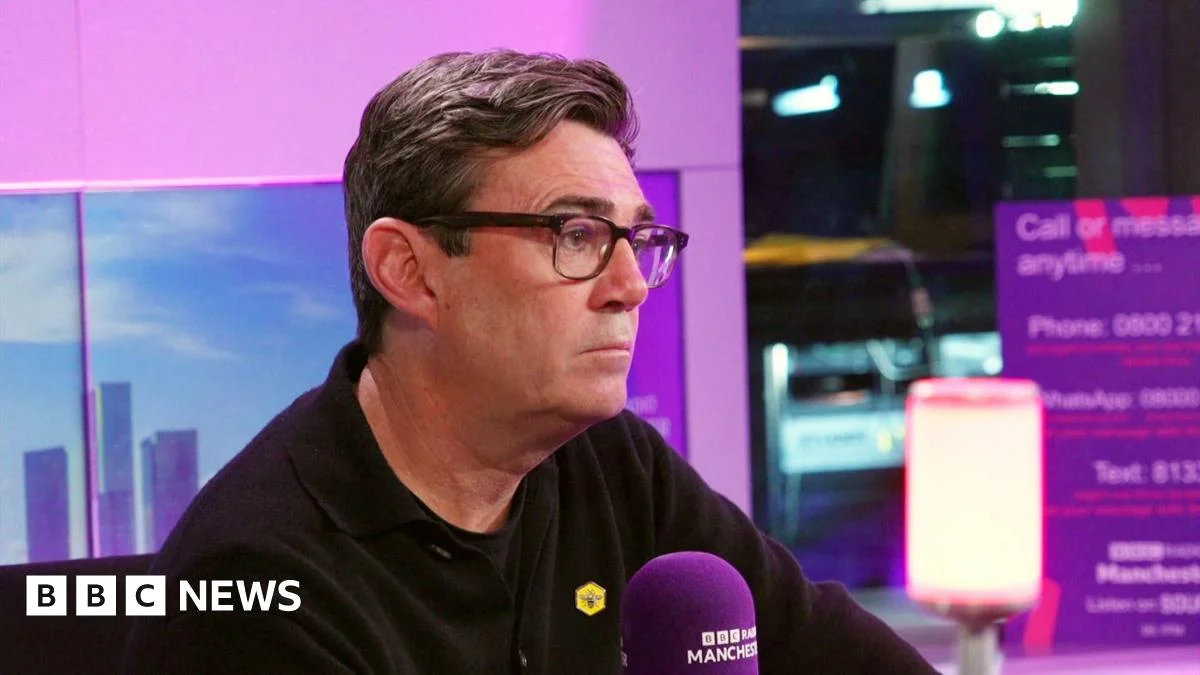 Burnham backs Starmer to continue as prime minister but urges ‘more inclusive way of running’ Labour party – UK politics live - 4