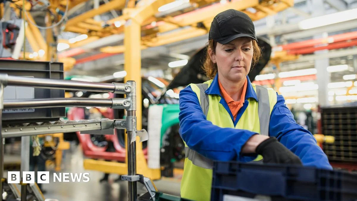 UK economy grows by only 0.1% amid falling business investment - 2