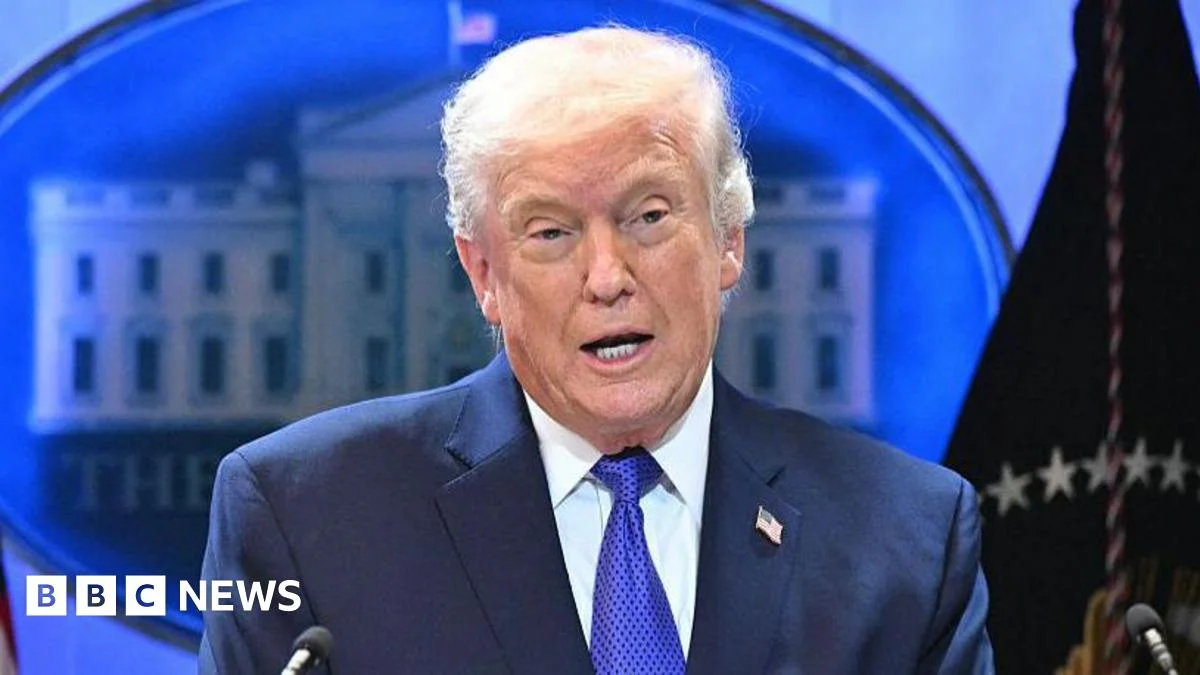 Trump's $2000 Tariff Rebate Promise in Doubt After SCOTUS Ruling Treasury Chief Warns Americans Won't See It - 1