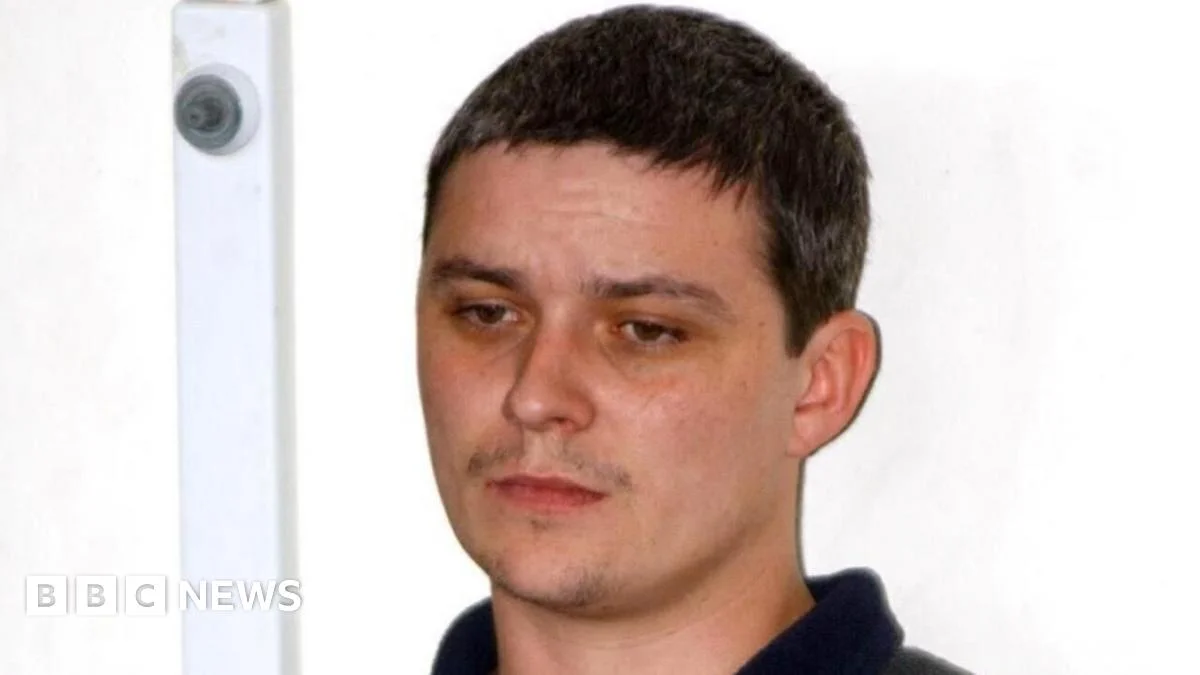 Ian Huntley hours from death after being taken off life support - 3