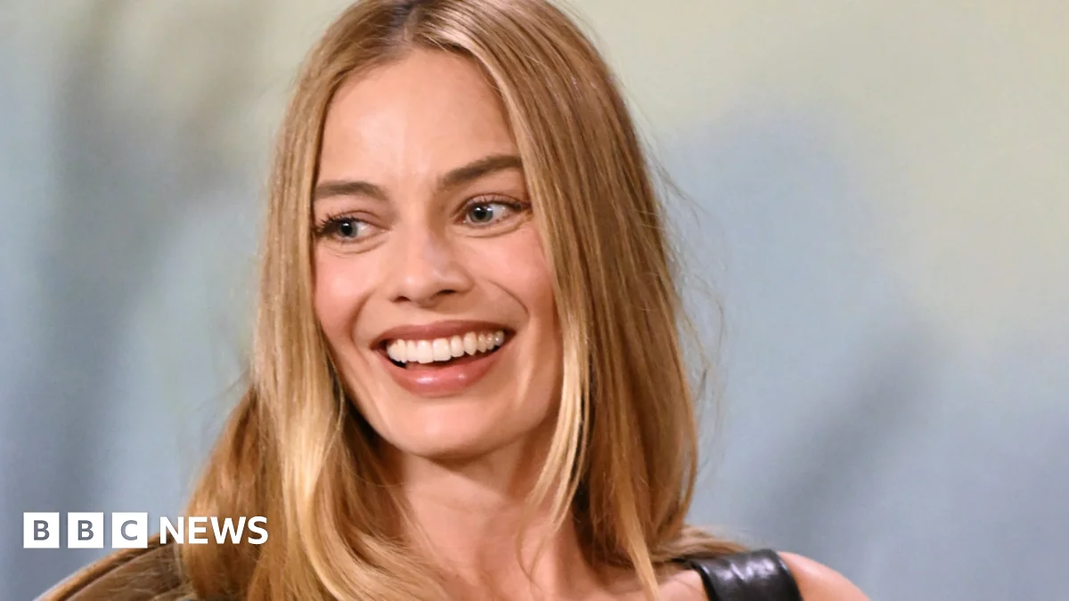 Gavin & Stacey is the best show ever, says Margot Robbie - 1