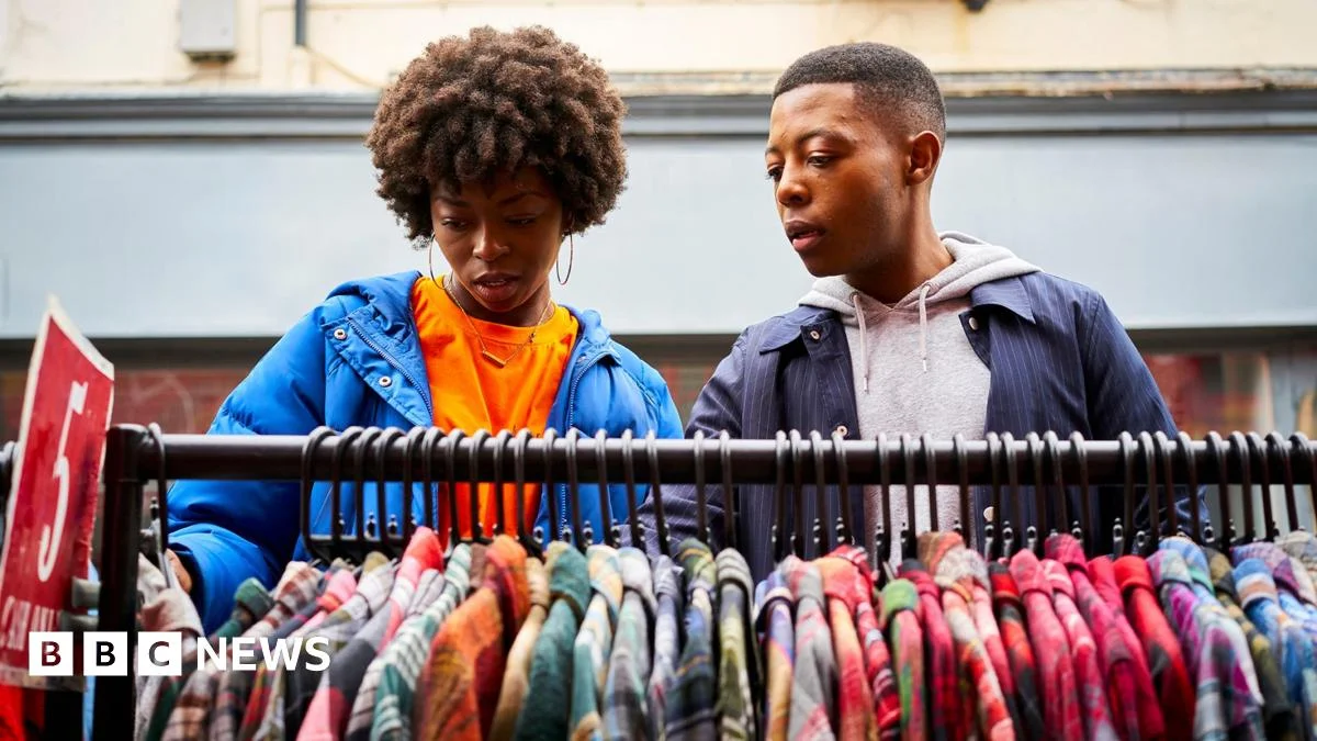 UK economy set to have recorded modest growth amid budget concerns - 4