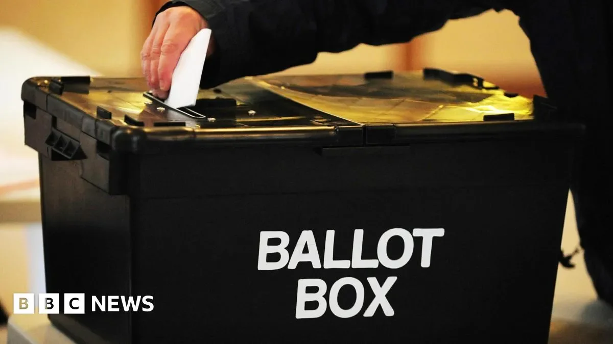 Prisoners serving up to four years in jail would be given the vote if Green Party came to power... as critics claim Zack Polanski is trying to reform voting system in his favour - 2