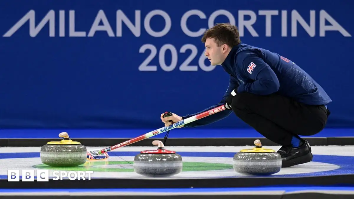 GB curlers on brink of early exit after Canada defeat - 3