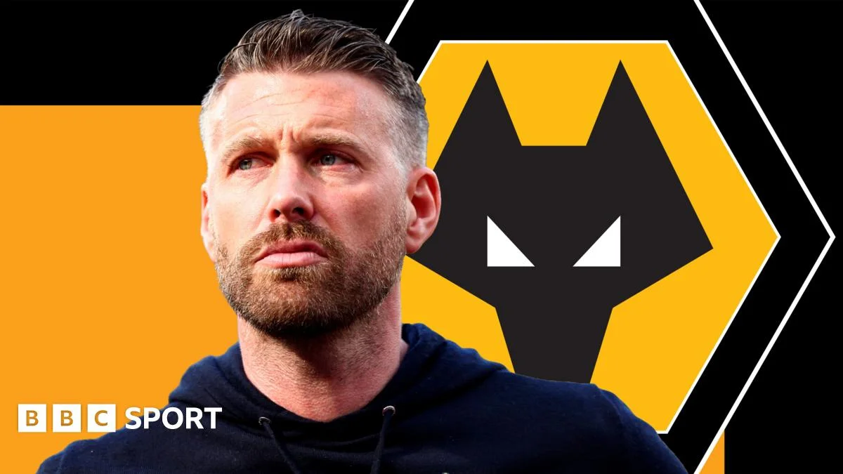 Rob Edwards delivers latest Wolves team news ahead of Arsenal Premier League clash - 1