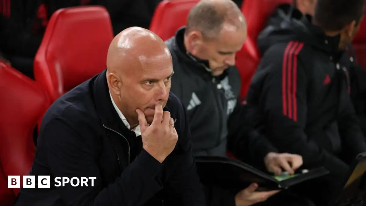 Expert slams Arne Slot’s ‘useless tactic’ as Liverpool’s struggles continue - 3