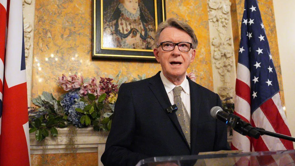 Mandelson should hand back US ambassador payout, says cabinet minister - 4