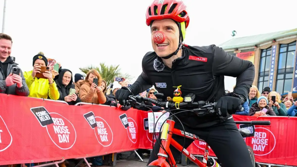 Radio 1 DJ Greg James sets off on 630-mile Comic Relief cycle challenge - 3