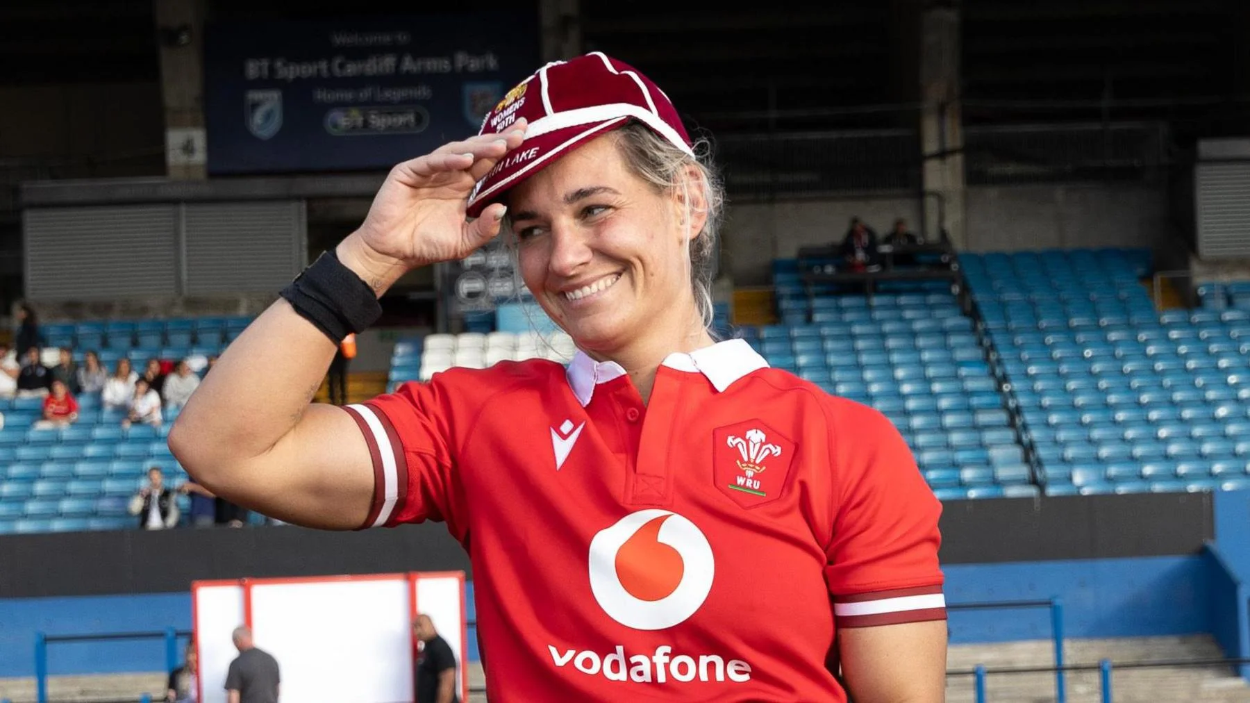 Wales stalwart Lake announces retirement at 35 - 3