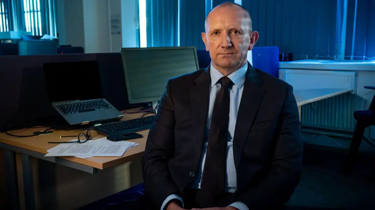 Airstrikes alone unlikely to result in regime change in Iran, expert warns - 2