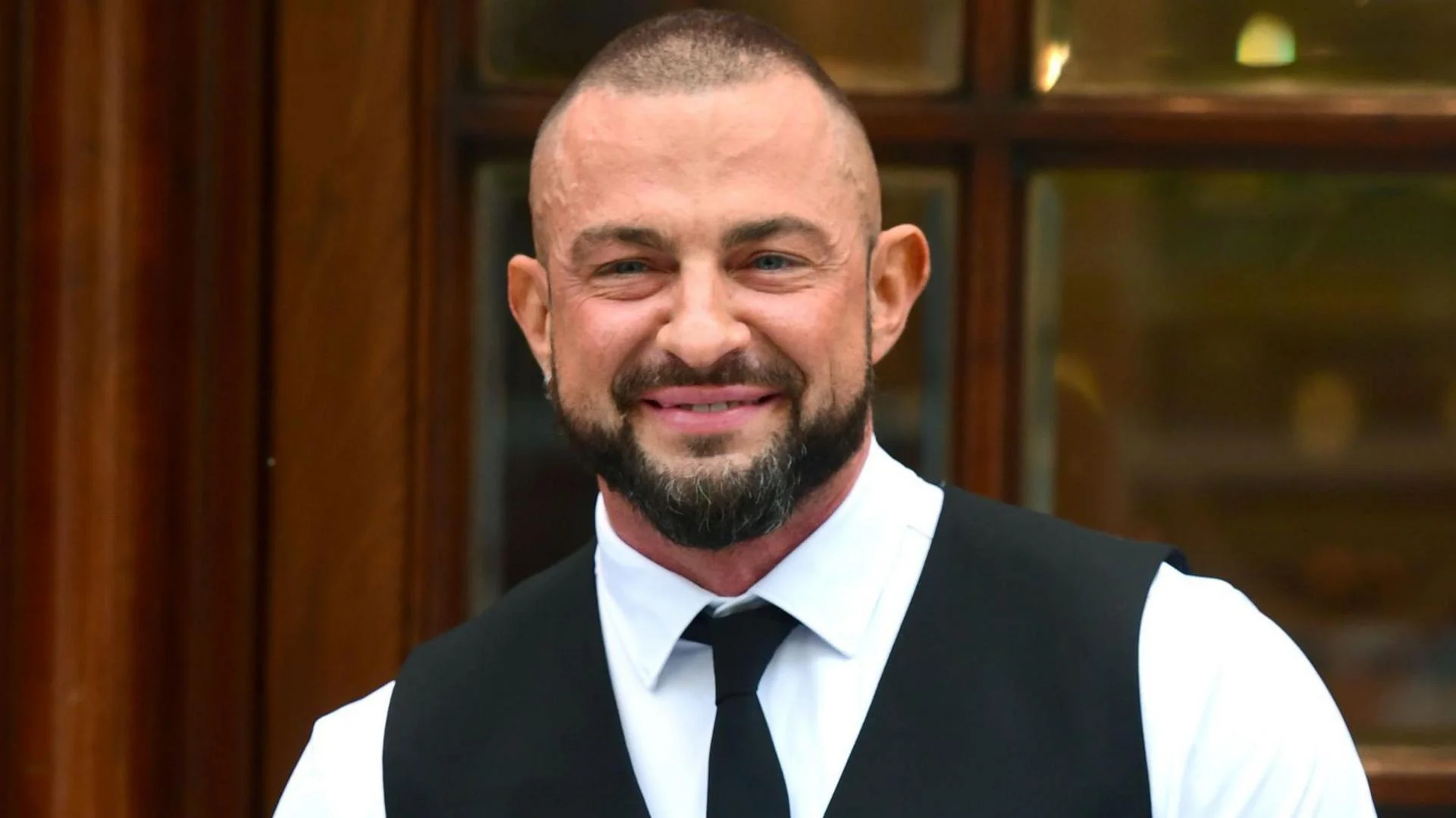 BBC issues statement after inquest finds 'vulnerable' Strictly star Robin Windsor took own life - 2