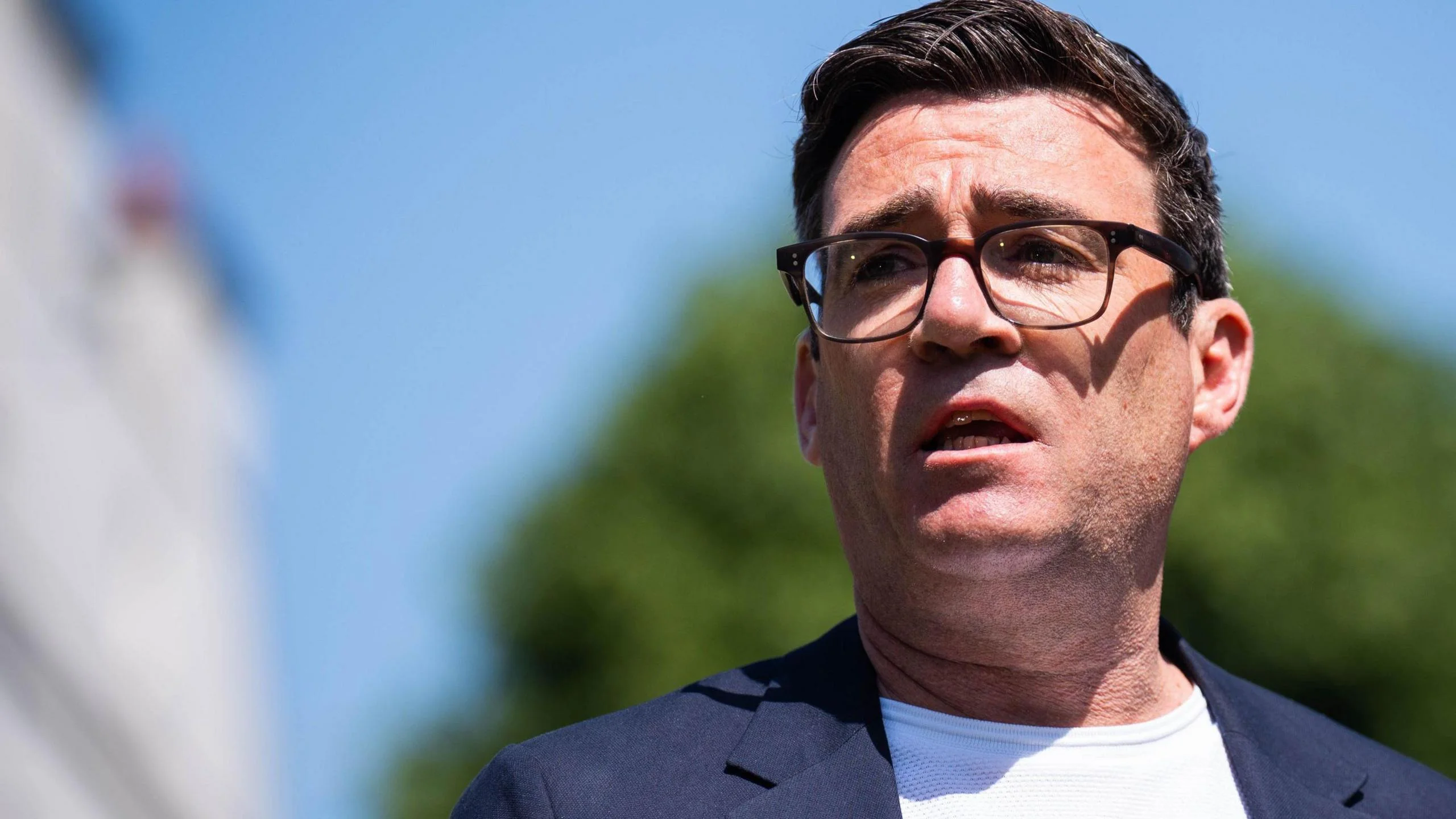 Burnham backs Starmer to continue as prime minister but urges ‘more inclusive way of running’ Labour party – UK politics live - 3