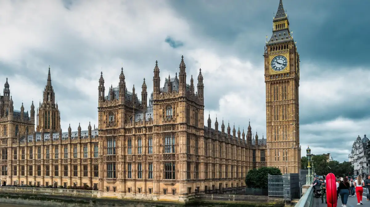 Parliament refurb chair defends potential £40bn costs - 1