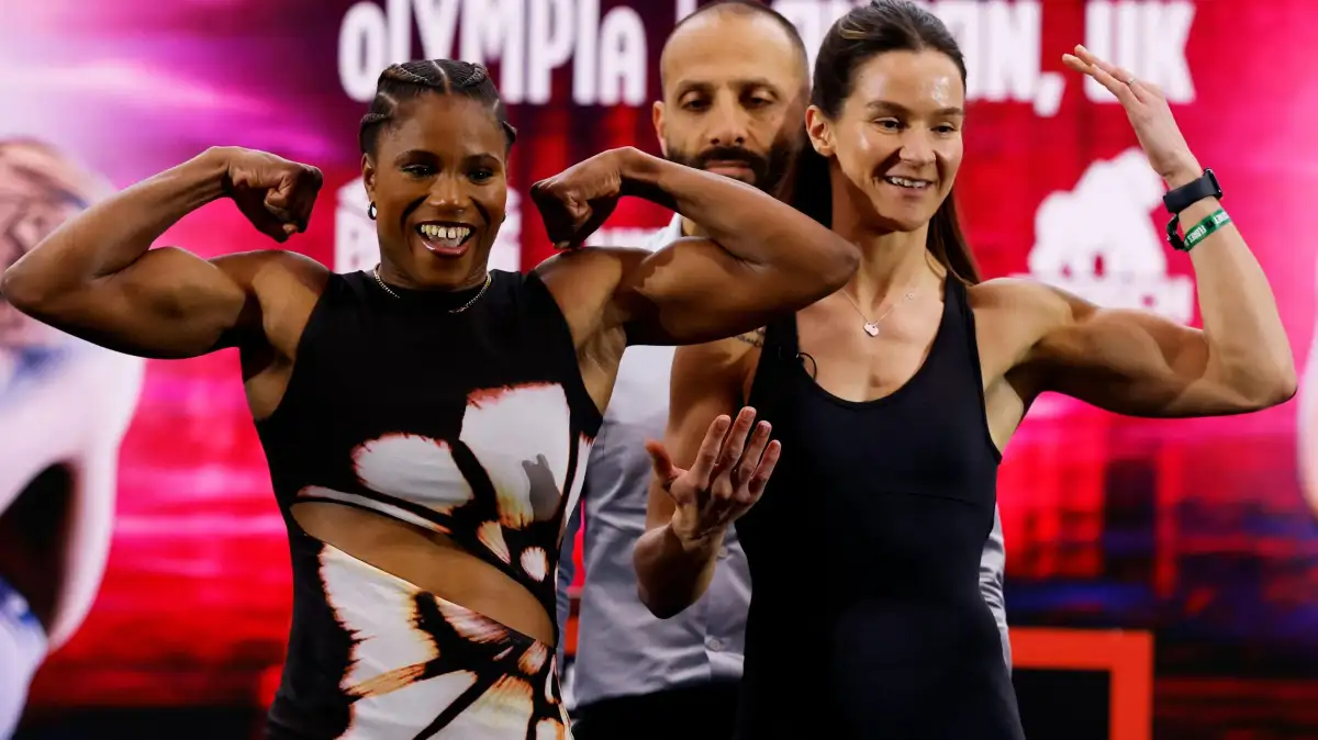 'She's trying to be me' - Dubois reacts to Harper elbow barge - 3