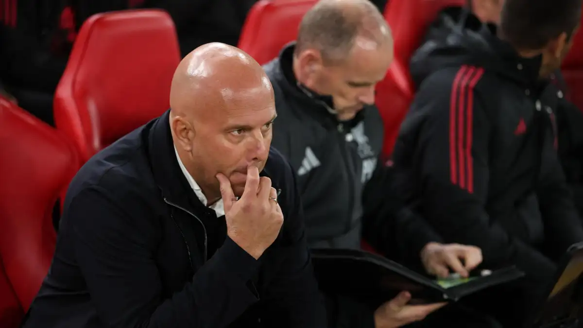 Expert slams Arne Slot’s ‘useless tactic’ as Liverpool’s struggles continue - 1