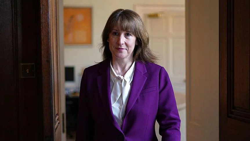 Reeves to look at how to help households with heating oil bills - 1