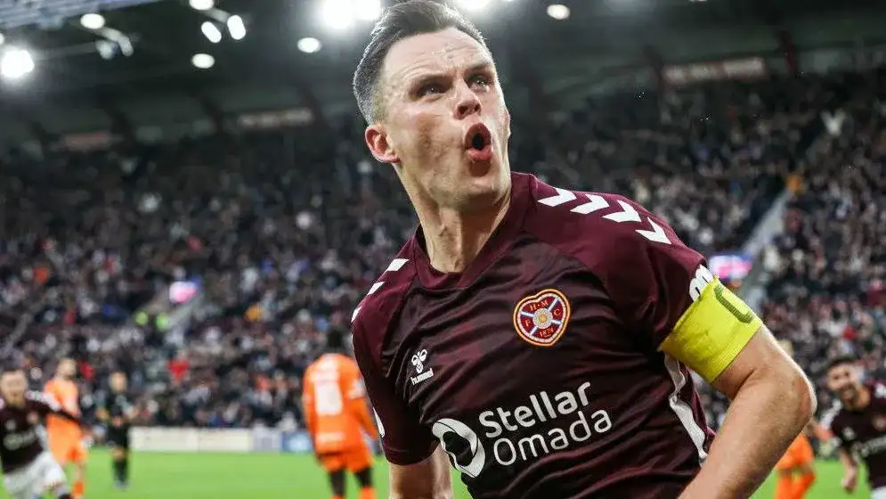 Scottish Premiership: Hearts seal late win while Rangers maintain pressure - 1