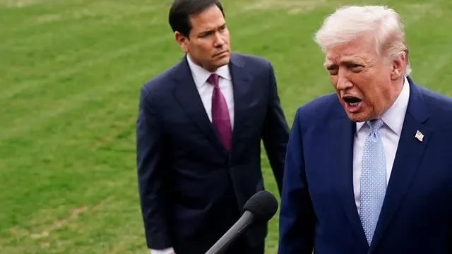 UK allows US to use bases to strike Strait of Hormuz targets - 4