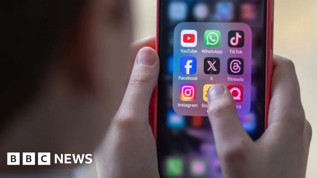 Liverpool School Call Off Classes After Bomb Threat, Authorities Clear Incident as 'Hoax' - 1